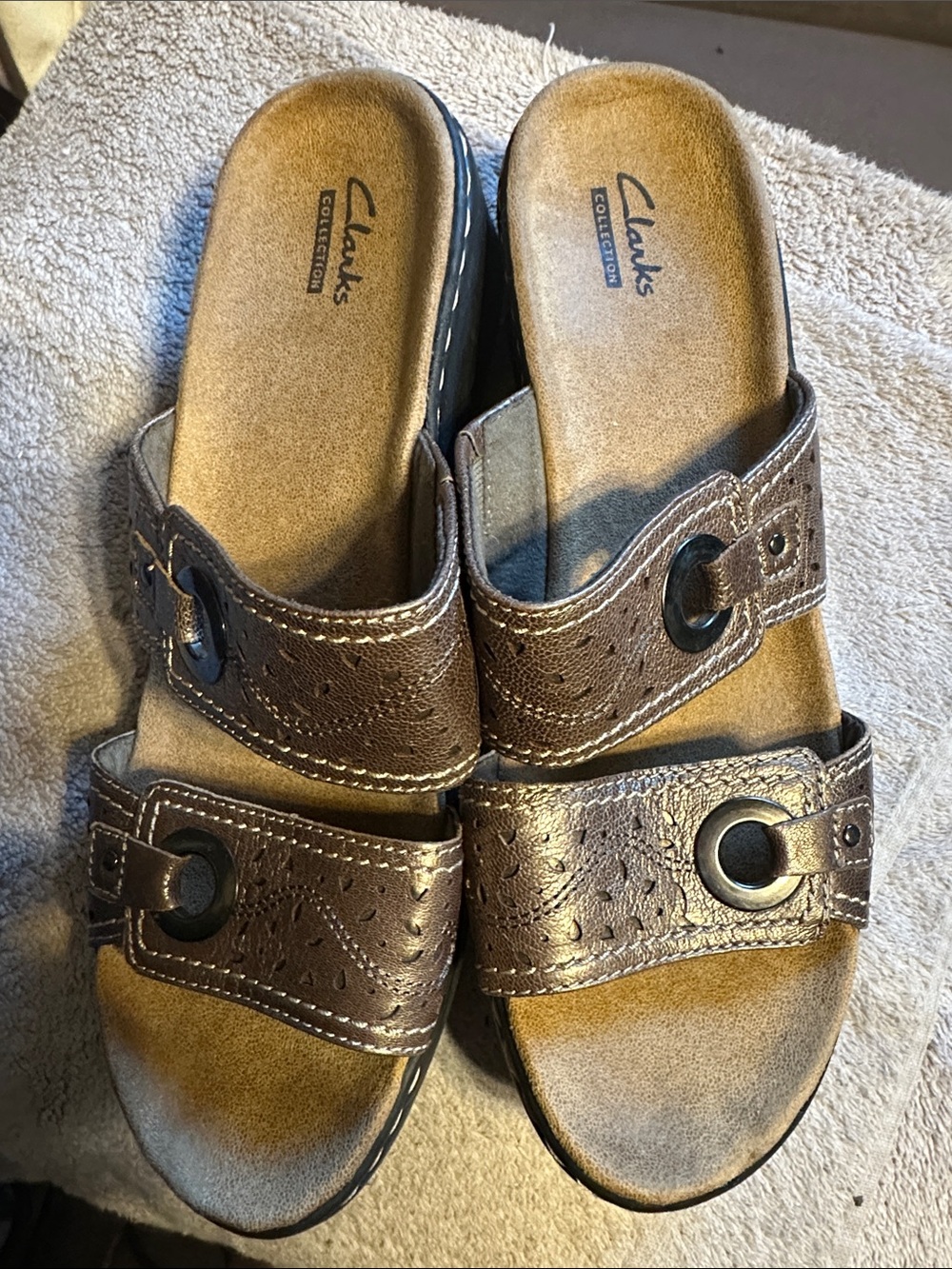 Clarks Women's Bronze/Tan Two-Strap Slide Sandals